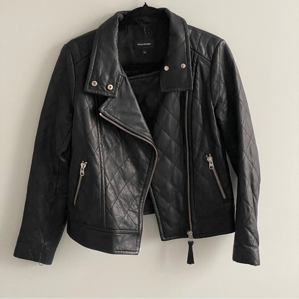 ⭐️HOST PICK⭐️ Mackage Leather Jacket - Picture 3 of 16